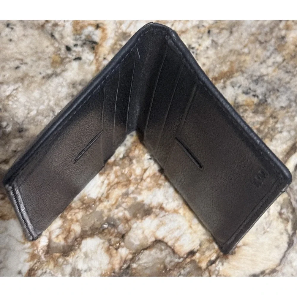 Tumi Black Leather Bi-Fold Card Wallet
